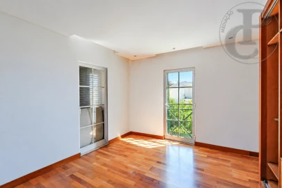 Moradia T4 para Venda em Alcabideche