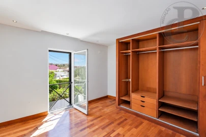 Moradia T4 para Venda em Alcabideche