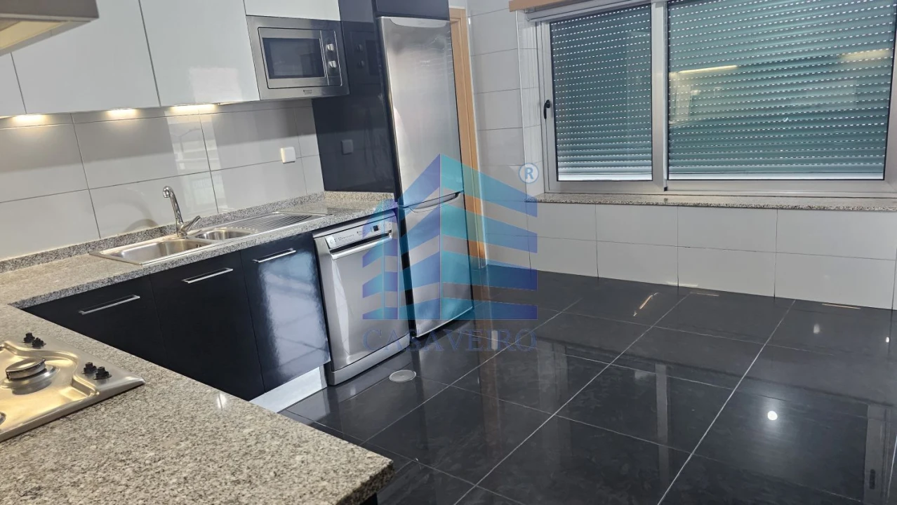 Apartamento T4 para Venda em Gafanha da Boa Hora Foto 1