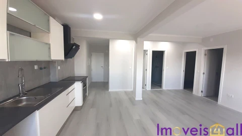 Apartamento T2 para Venda em Setubal (São Sebastião)