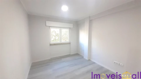 Apartamento T2 para Venda em Setubal (São Sebastião)