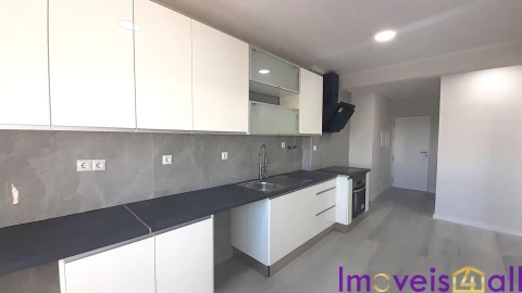 Apartamento T2 para Venda em Setubal (São Sebastião)