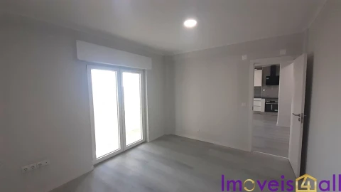 Apartamento T2 para Venda em Setubal (São Sebastião)