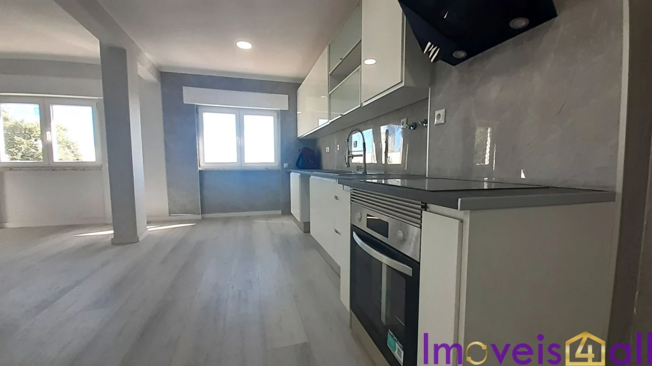 Apartamento T2 para Venda em Setubal (São Sebastião) Foto 8