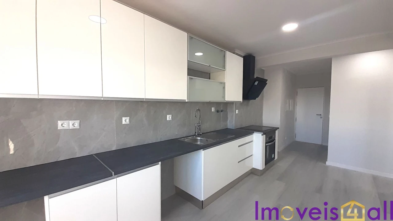 Apartamento T2 para Venda em Setubal (São Sebastião) Foto 2