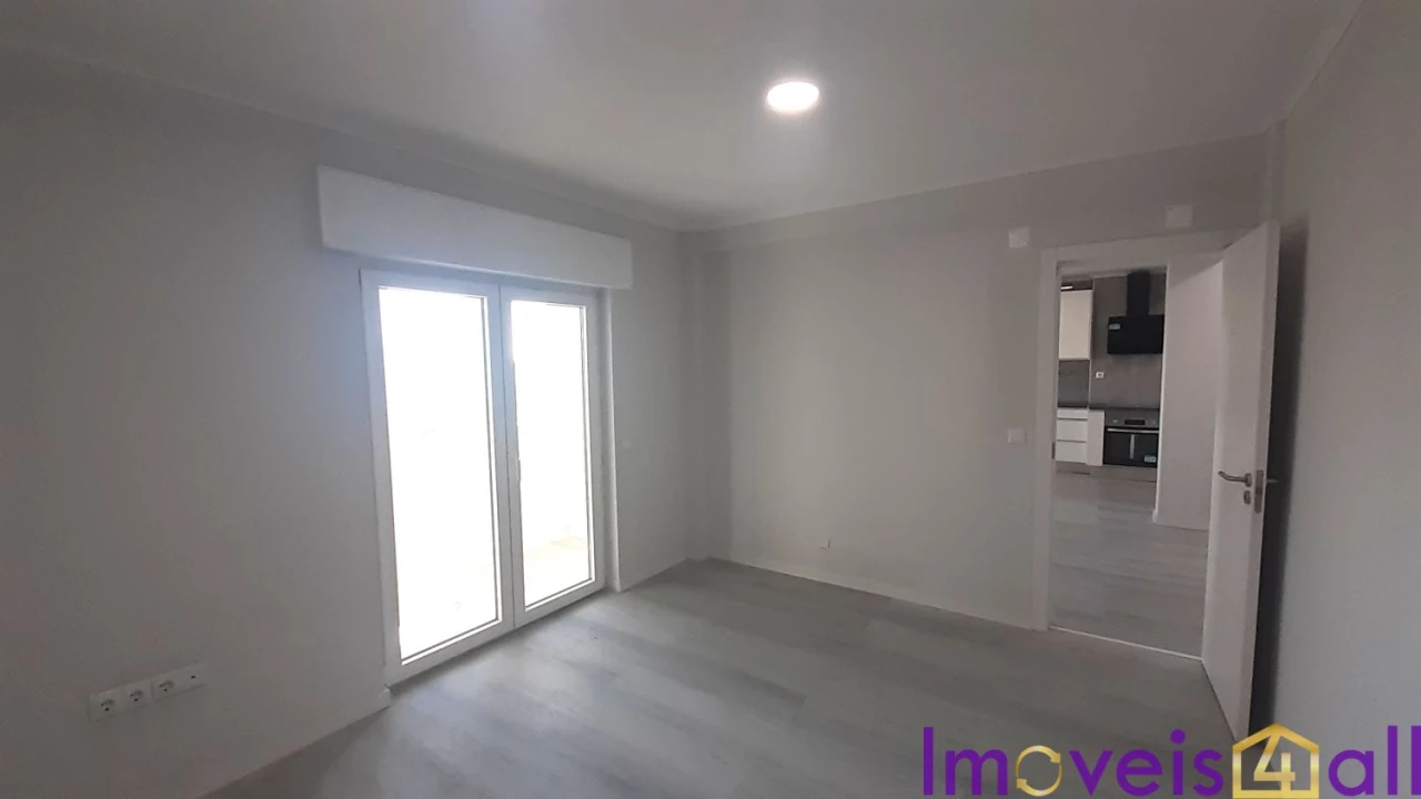 Apartamento T2 para Venda em Setubal (São Sebastião) Foto 17