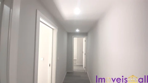 Apartamento T2 para Venda em Corroios