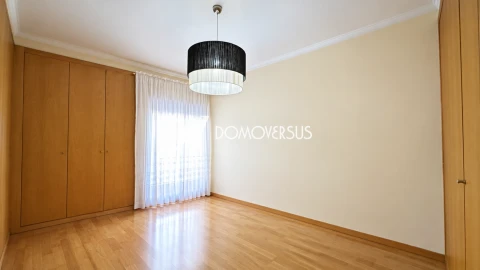 Apartamento T3 para Venda em Gulpilhares e Valadares