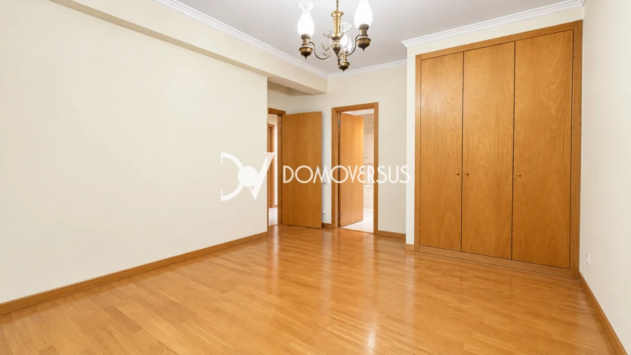 Apartamento T3 para Venda em Gulpilhares e Valadares Foto 13