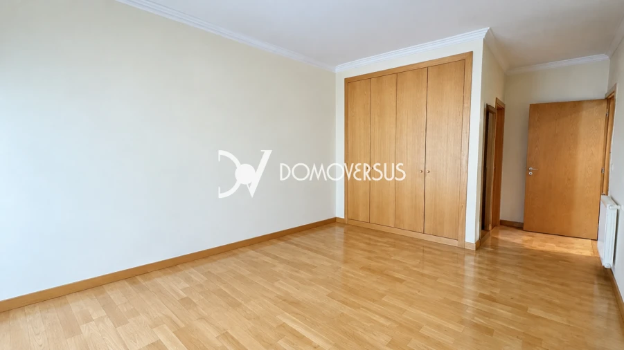 Apartamento T3 para Venda em Gulpilhares e Valadares Foto 11