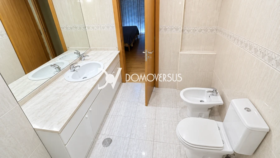 Apartamento T3 para Venda em Gulpilhares e Valadares Foto 2