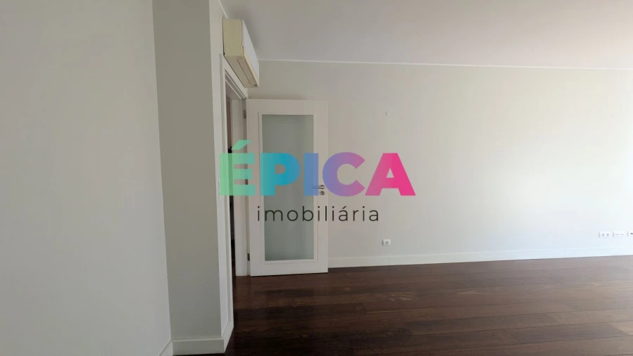 Apartamento T1 para Venda em Arroios Foto 6
