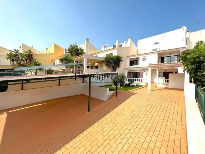 Moradia T2 para Venda em Albufeira e Olhos de Água Foto 2