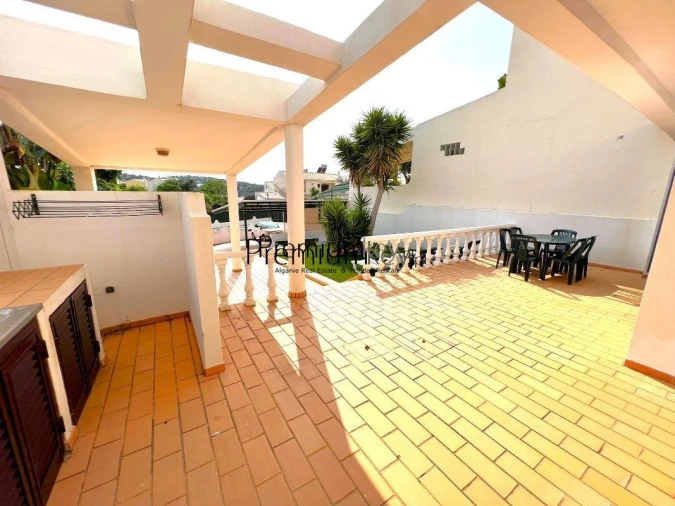 Moradia T2 para Venda em Albufeira e Olhos de Água Foto 3