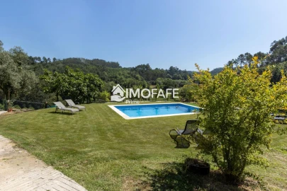 Moradia T4 para Venda em Ardegão, Arnozela e Seidões