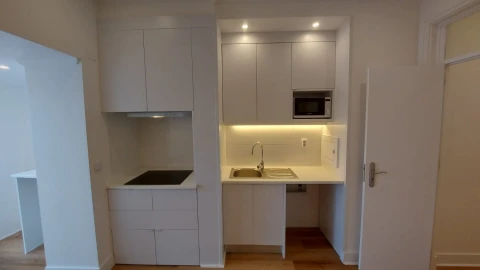Apartamento T1 para Venda em Campo de Ourique