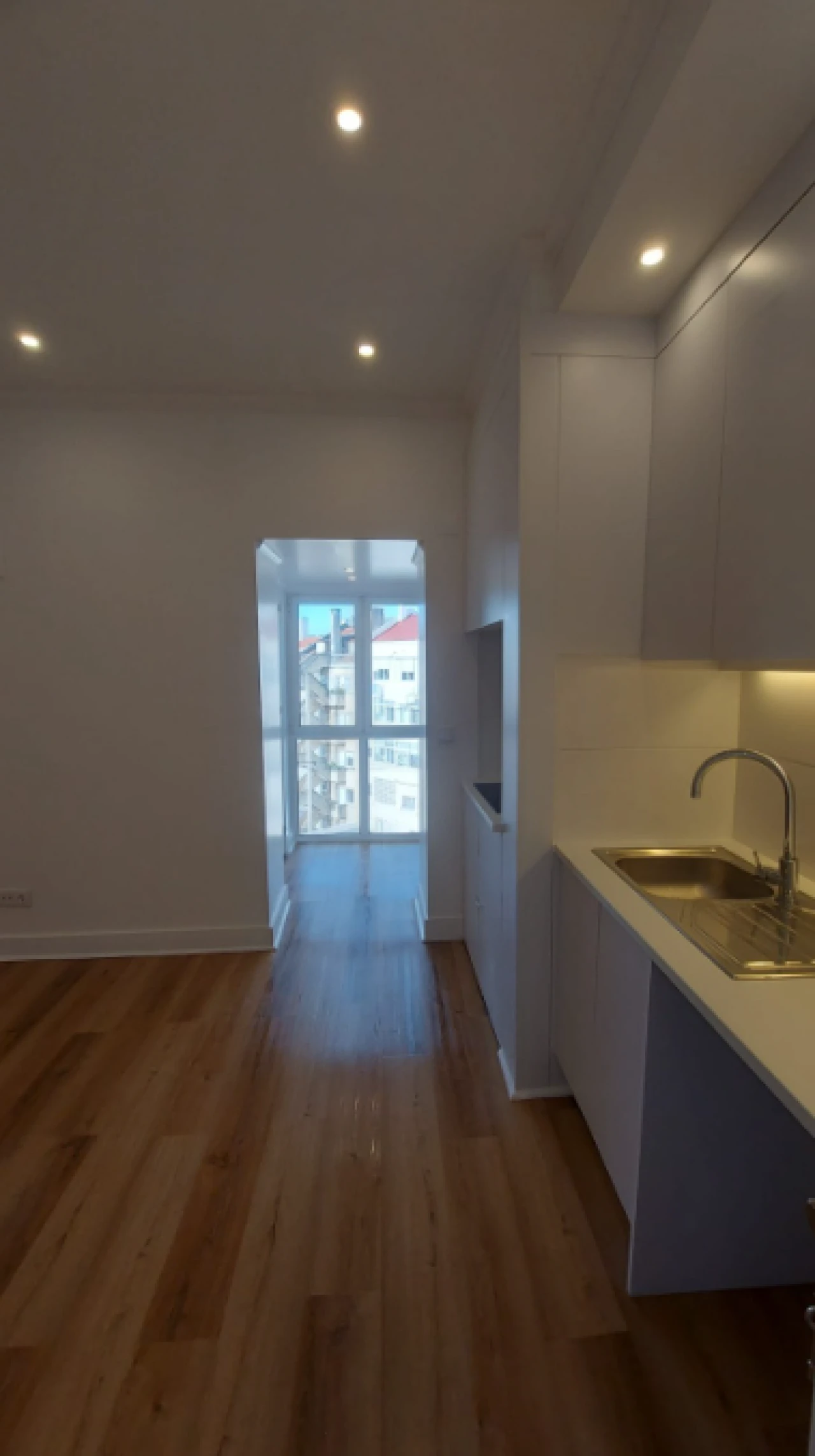 Apartamento T1 para Venda em Campo de Ourique Foto 9