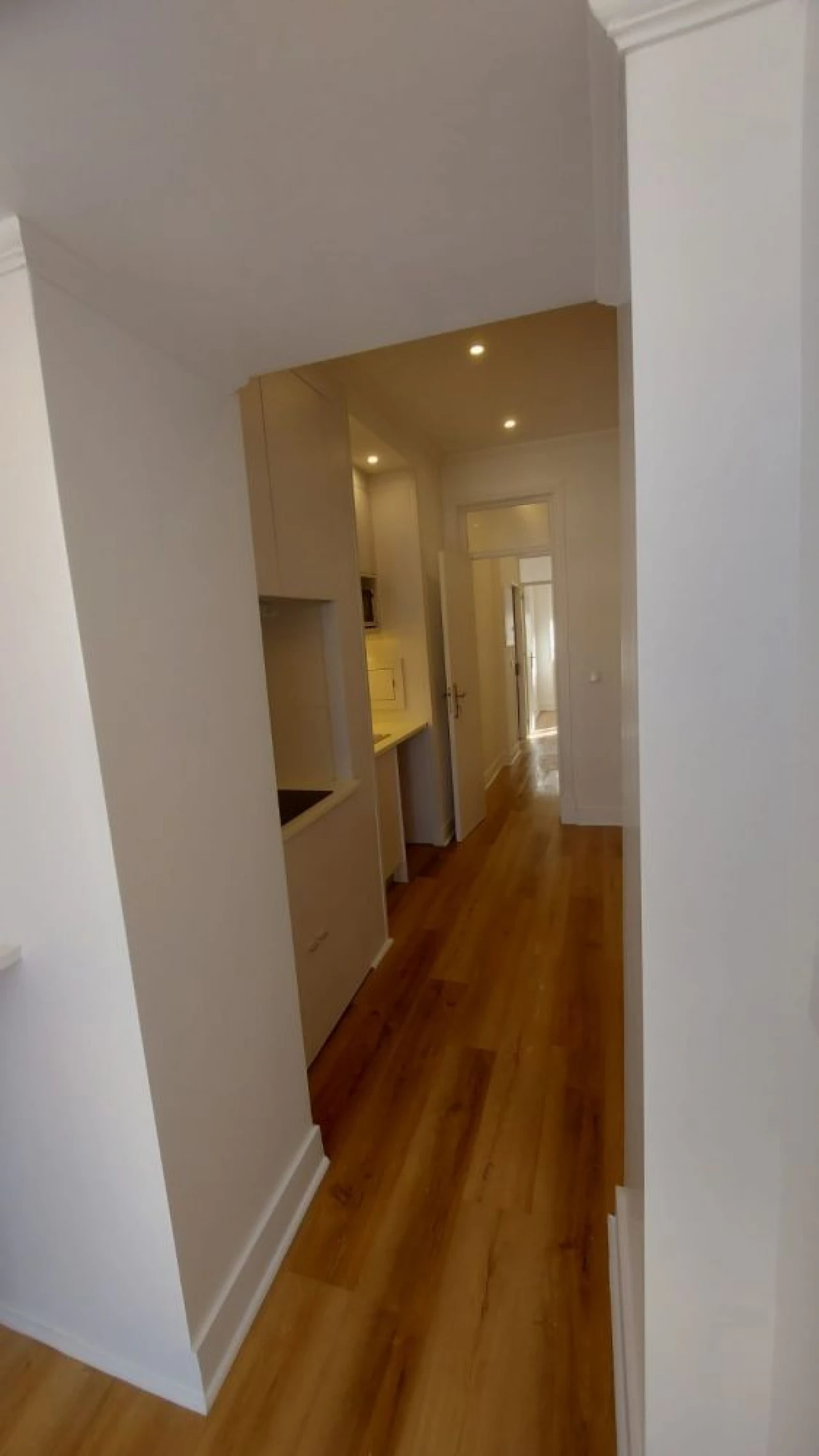Apartamento T1 para Venda em Campo de Ourique Foto 14