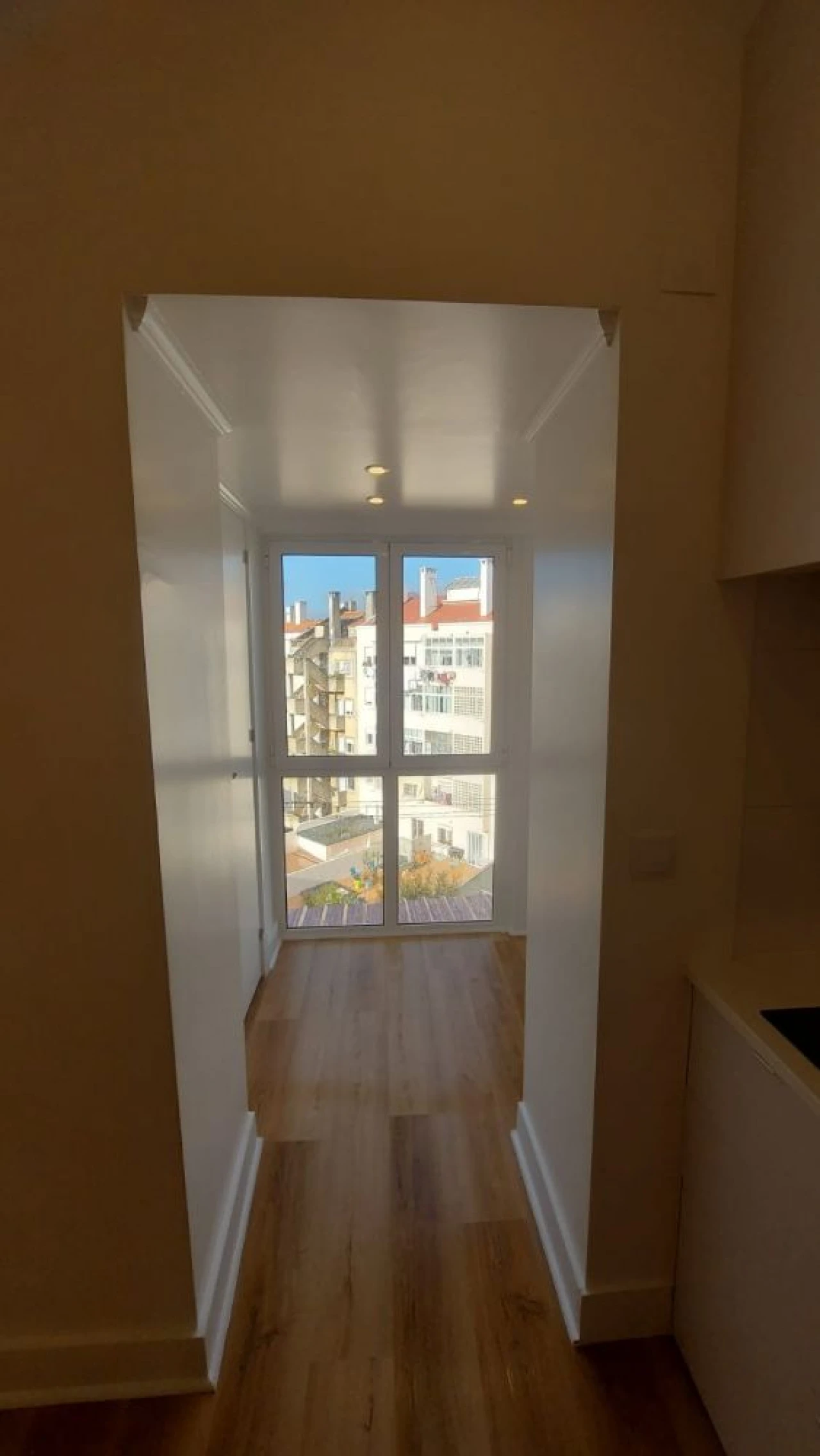 Apartamento T1 para Venda em Campo de Ourique Foto 6
