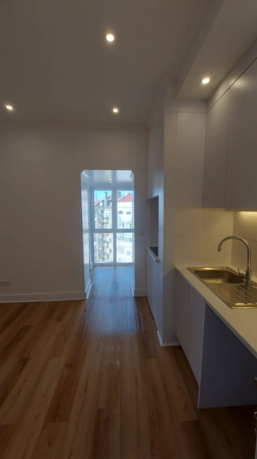 Apartamento T1 para Venda em Campo de Ourique Foto 9