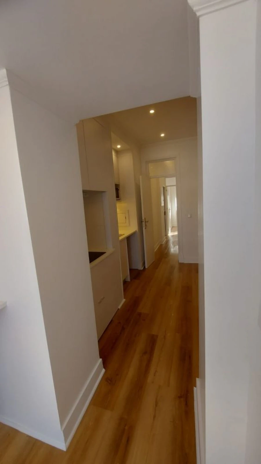 Apartamento T1 para Venda em Campo de Ourique Foto 14