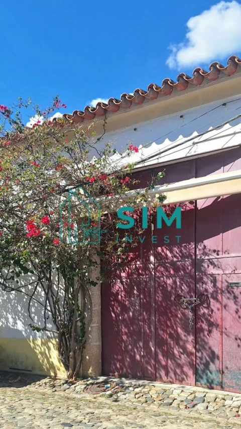 Loja para Venda em Évora (São Mamede, Sé, São Pedro e Santo Antão)