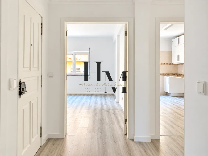 Apartamento T3 para Venda em Quinta do Conde Foto 19