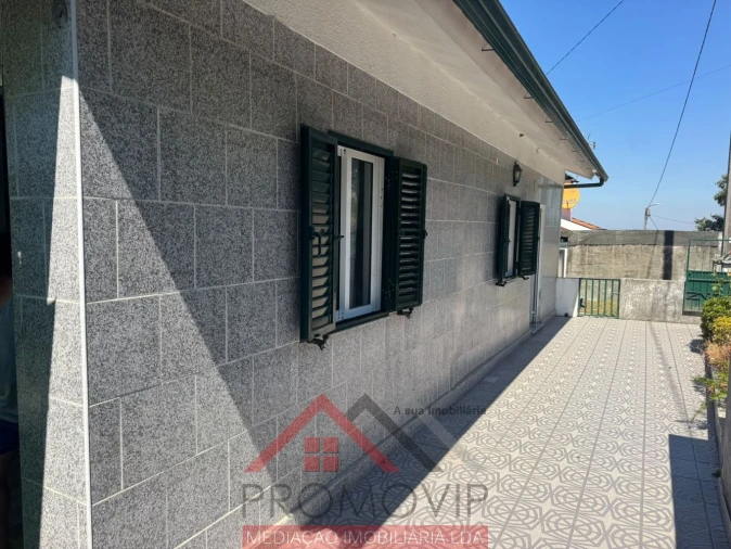 Moradia T2 para Venda em Santo Tirso, Couto (Santa Cristina e São Miguel) e Burgães Foto 2