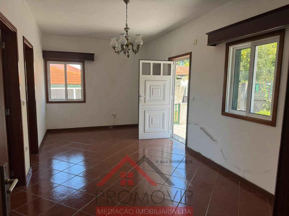 Moradia T2 para Venda em Santo Tirso, Couto (Santa Cristina e São Miguel) e Burgães Foto 3