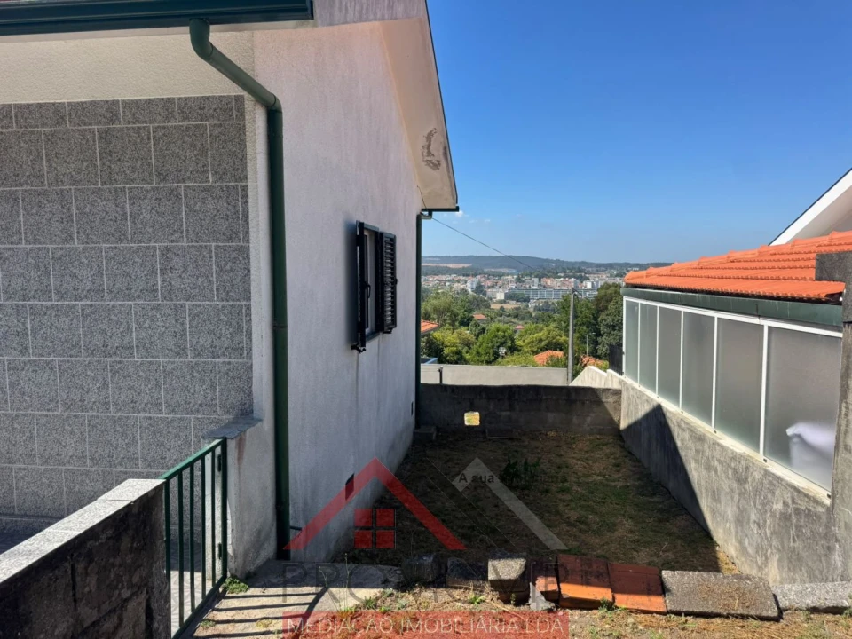 Moradia T2 para Venda em Santo Tirso, Couto (Santa Cristina e São Miguel) e Burgães Foto 11