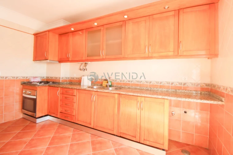 Apartamento T2 para Venda em Quinta do Conde Foto 2