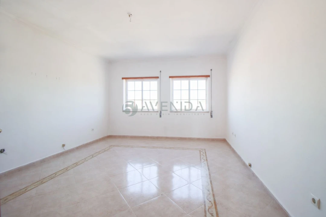 Apartamento T2 para Venda em Quinta do Conde Foto 12