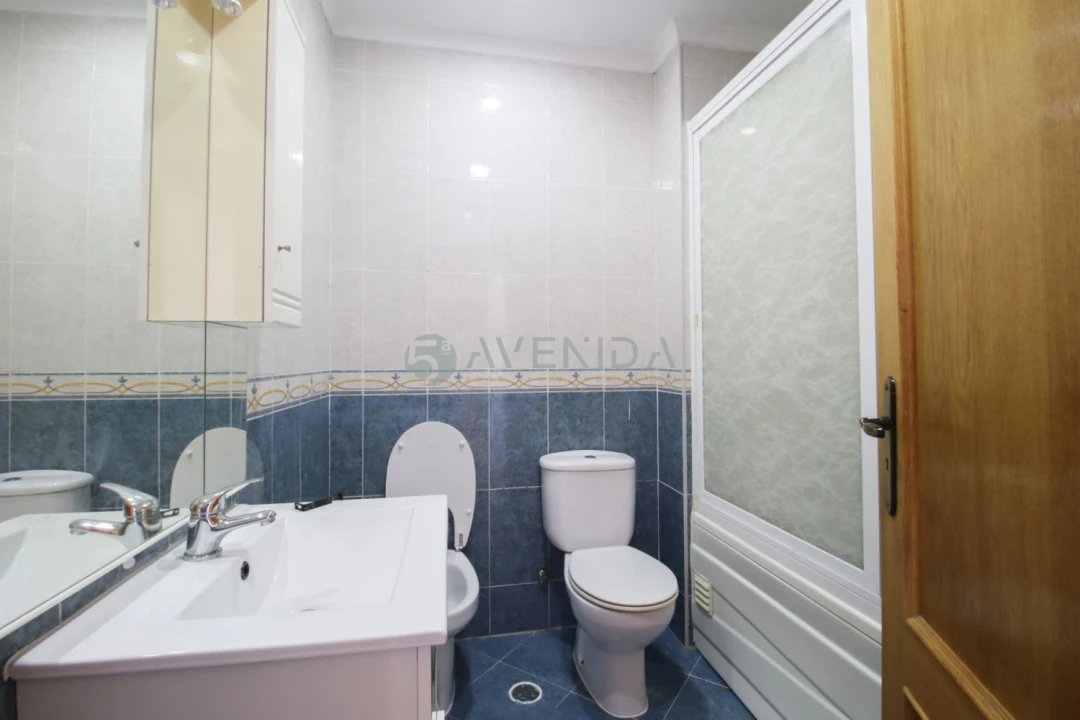 Apartamento T2 para Venda em Quinta do Conde Foto 20