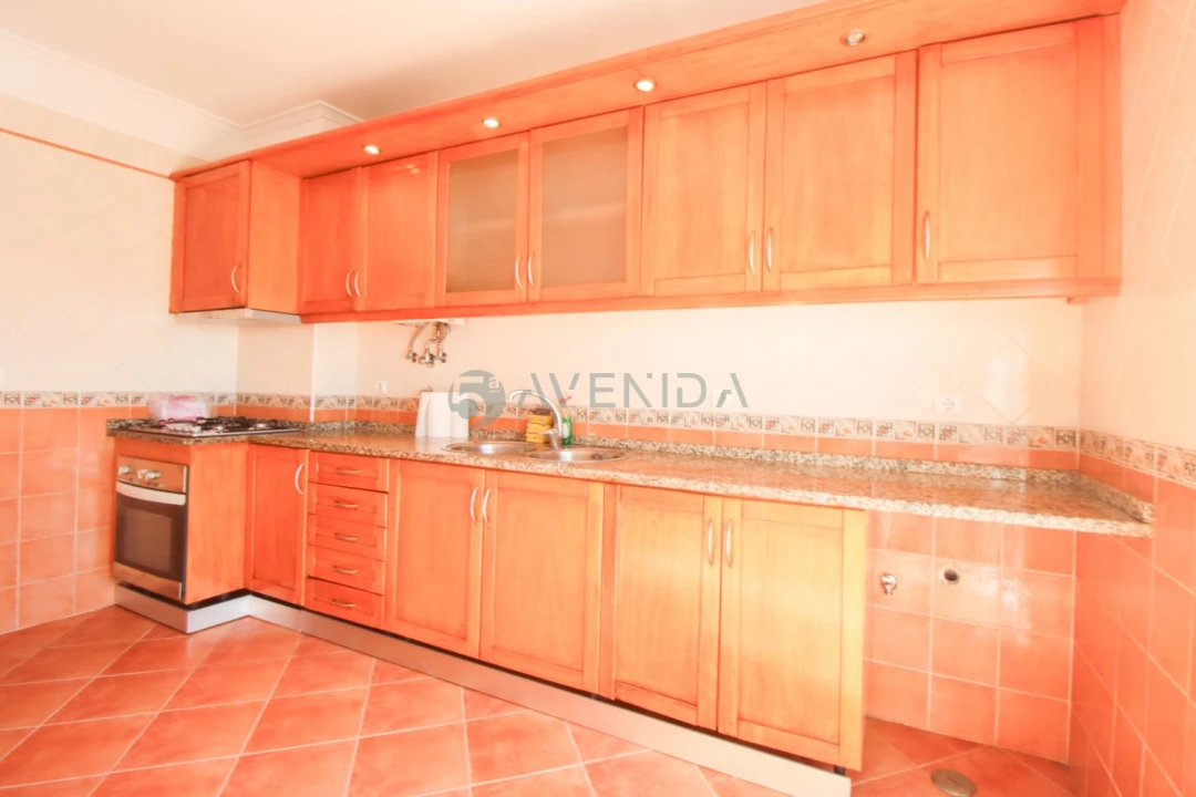 Apartamento T2 para Venda em Quinta do Conde Foto 2