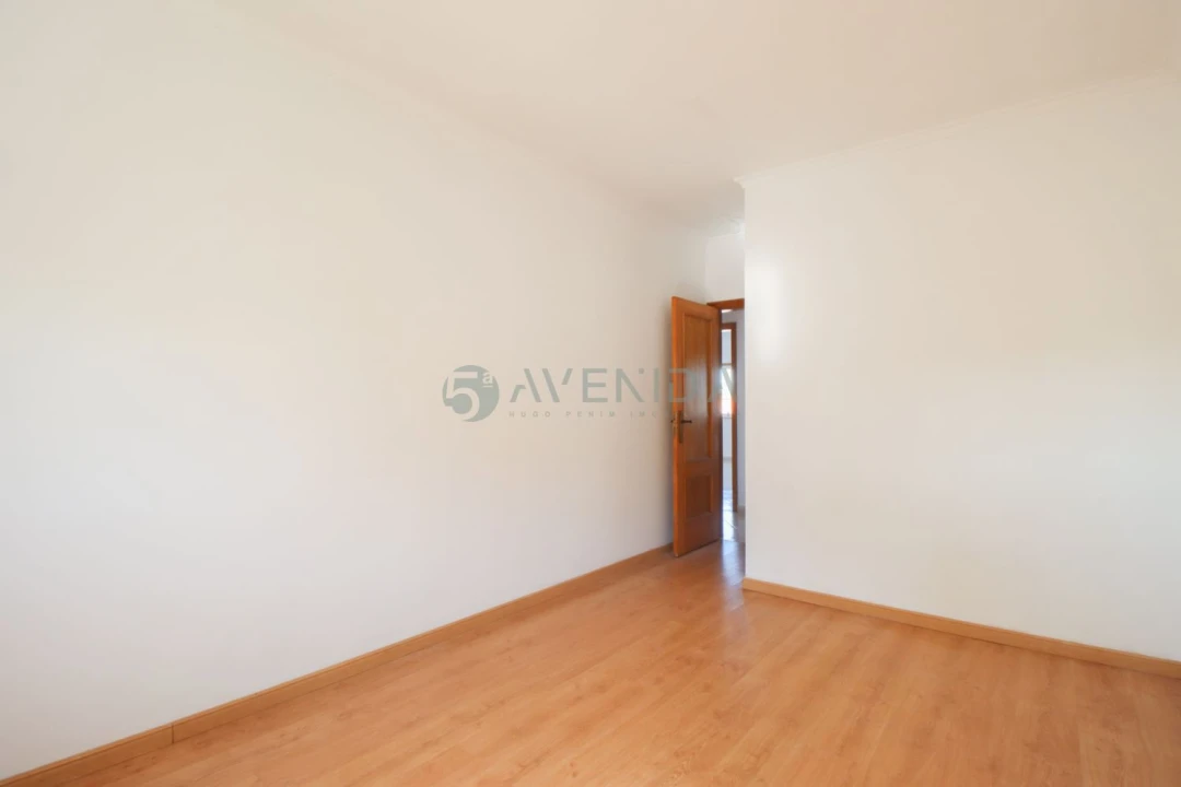 Apartamento T2 para Venda em Quinta do Conde Foto 18