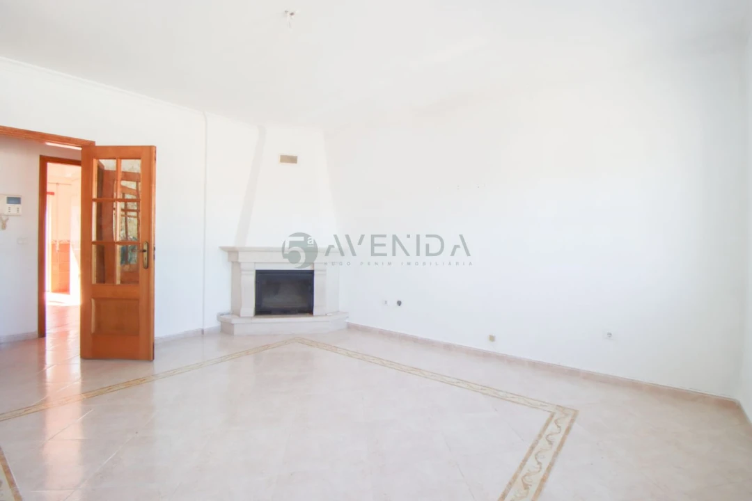 Apartamento T2 para Venda em Quinta do Conde Foto 9
