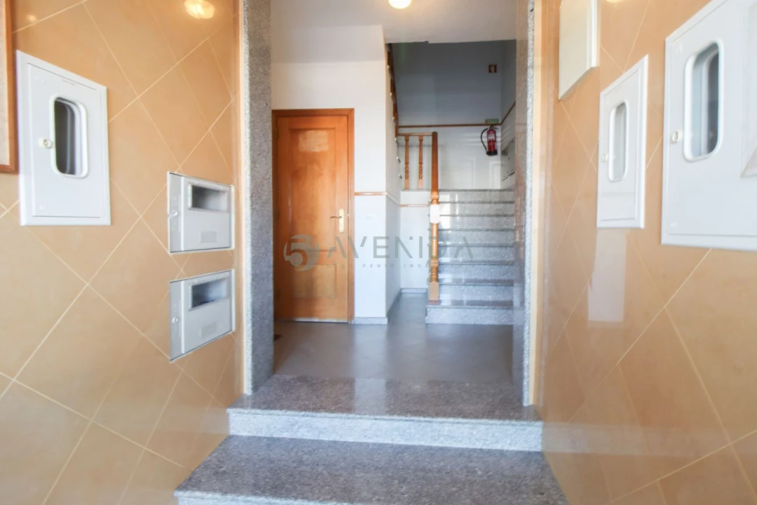 Apartamento T2 para Venda em Quinta do Conde Foto 22