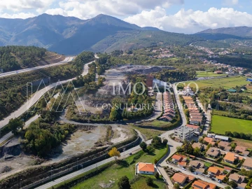 Terreno para Venda em Pena, Quintã e Vila Cova