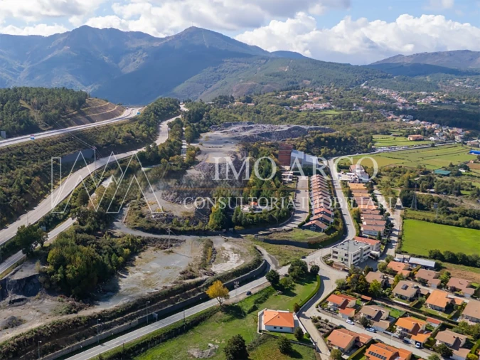 Terreno para Venda em Pena, Quintã e Vila Cova Foto 10