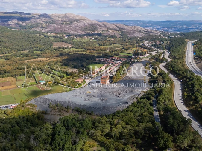 Terreno para Venda em Pena, Quintã e Vila Cova Foto 13
