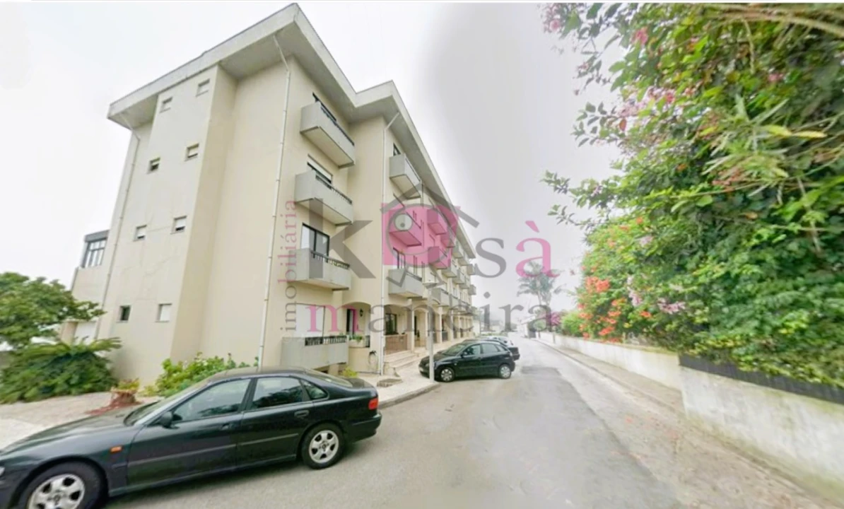 Apartamento T2 para Venda em Paços de Brandão Foto 1