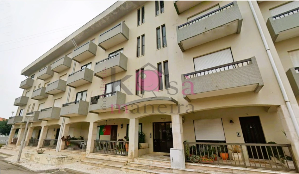 Apartamento T2 para Venda em Paços de Brandão Foto 2