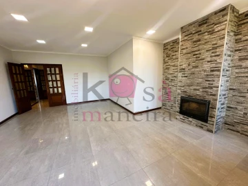 Apartamento T2 para Venda em Paços de Brandão