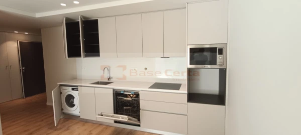 Apartamento T3 para Venda em Santa Iria de Azoia, São João da Talha e Bobadela