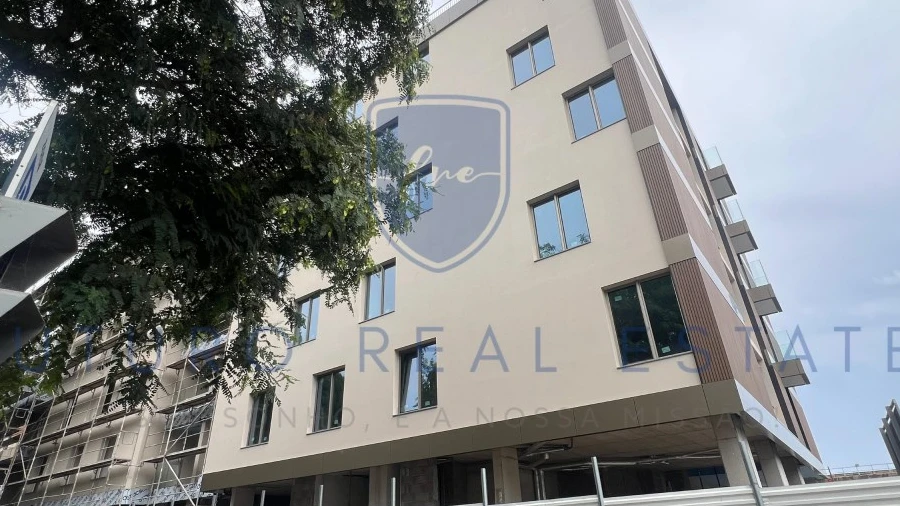 Loja para Venda em Funchal (Santa Luzia)