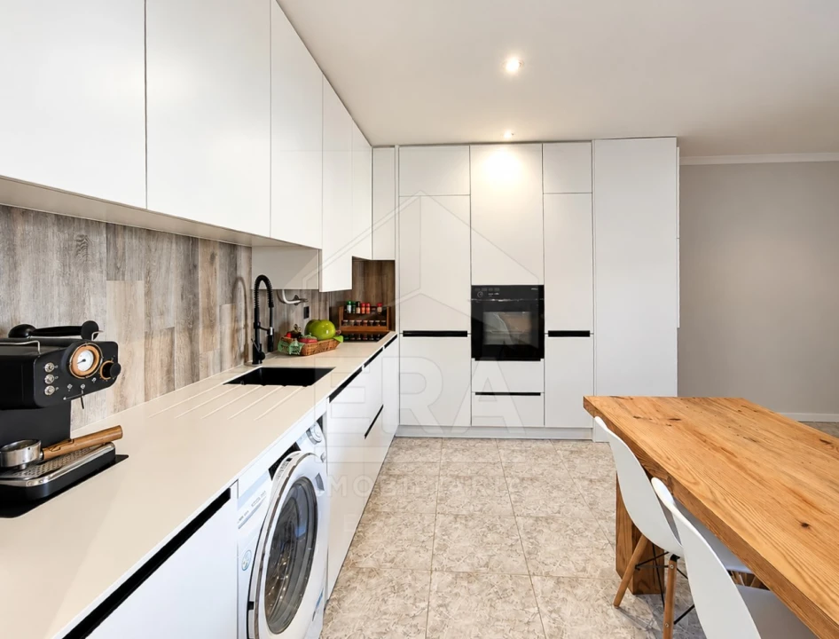 Apartamento T1 para Venda em Chafe Foto 4
