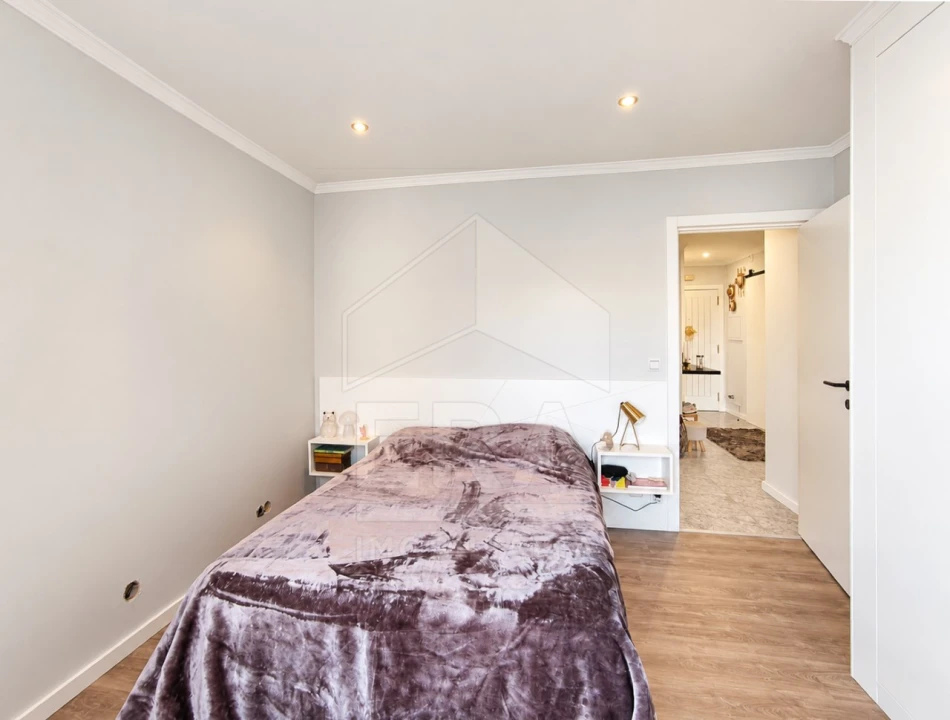 Apartamento T1 para Venda em Chafe Foto 9