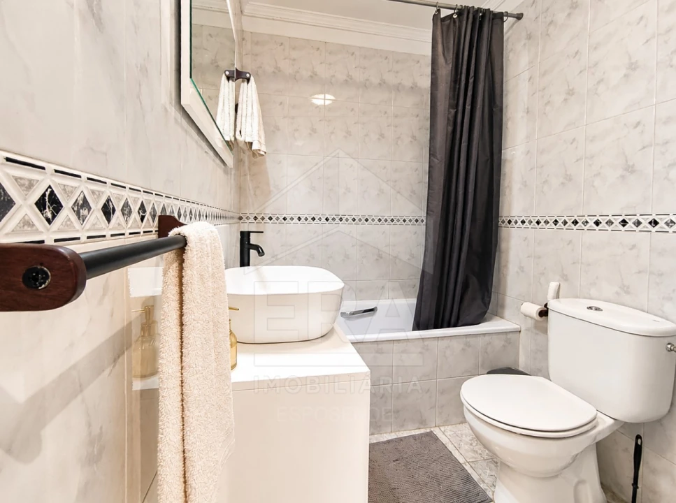 Apartamento T1 para Venda em Chafe Foto 10