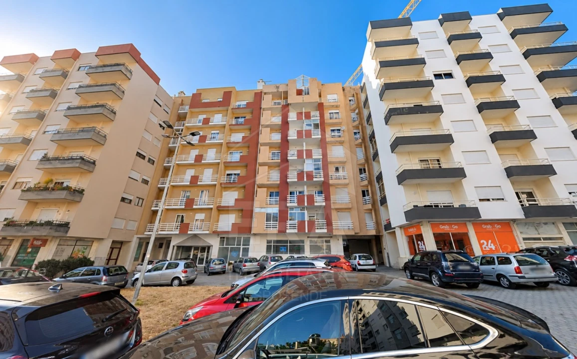 Apartamento T1 para Venda em Chafe Foto 12