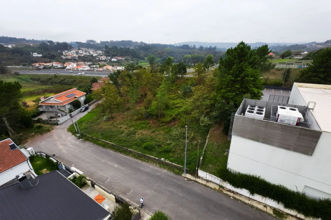 Terreno para Venda em Paredes Foto 8